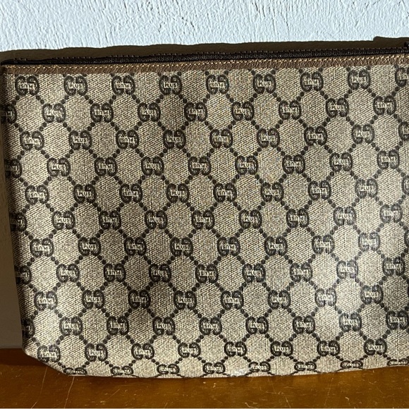 Gucci Plus Beige and Brown Monogram Zipper Large Pouch or Clutch - Picture 2 of 9